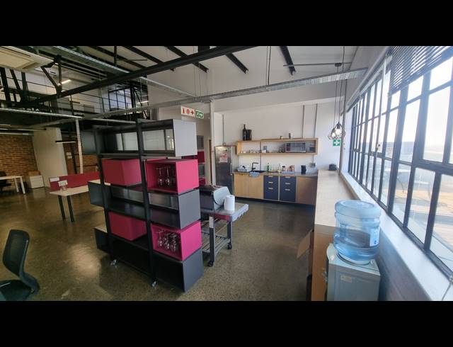 486M² OFFICE FOR SALE IN SALT RIVER